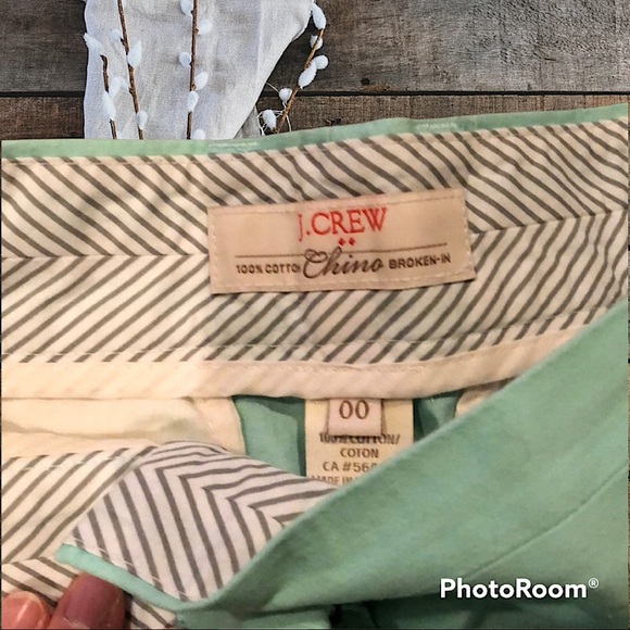 J. Crew 3.5" classic chino shorts - Picture 5 of 6